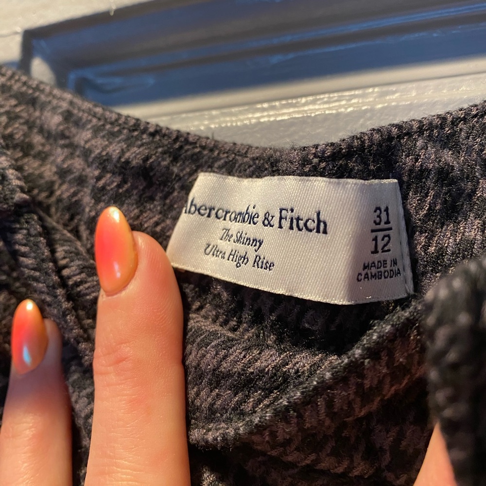 Skinny high rise A&F pants - Picture 2 of 7